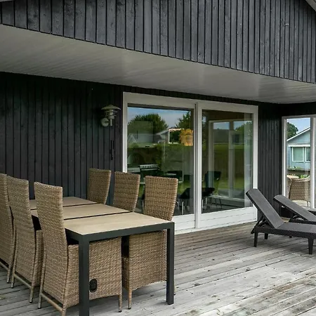 Beautiful In Juelsminde With 3 Bedrooms And Wifi *