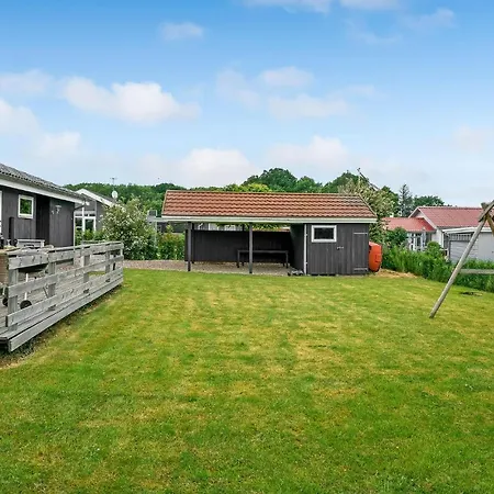 Beautiful In Juelsminde With 3 Bedrooms And Wifi