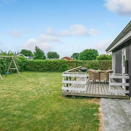 Beautiful In Juelsminde With 3 Bedrooms And Wifi