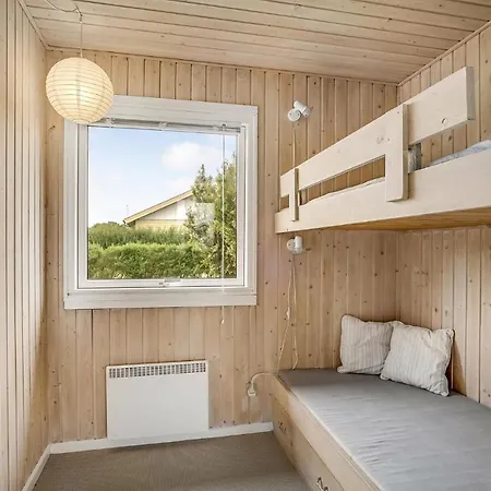 Beautiful In Juelsminde With 3 Bedrooms And Wifi