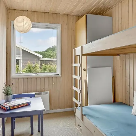 Beautiful In Juelsminde With 3 Bedrooms And Wifi *